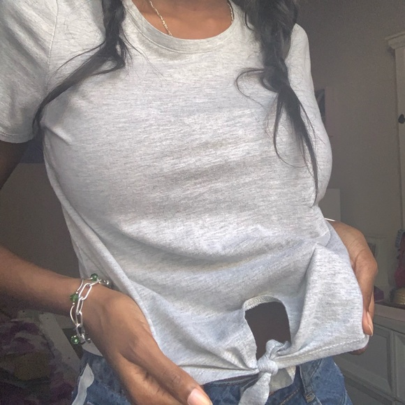 Grey shirt - Picture 2 of 3